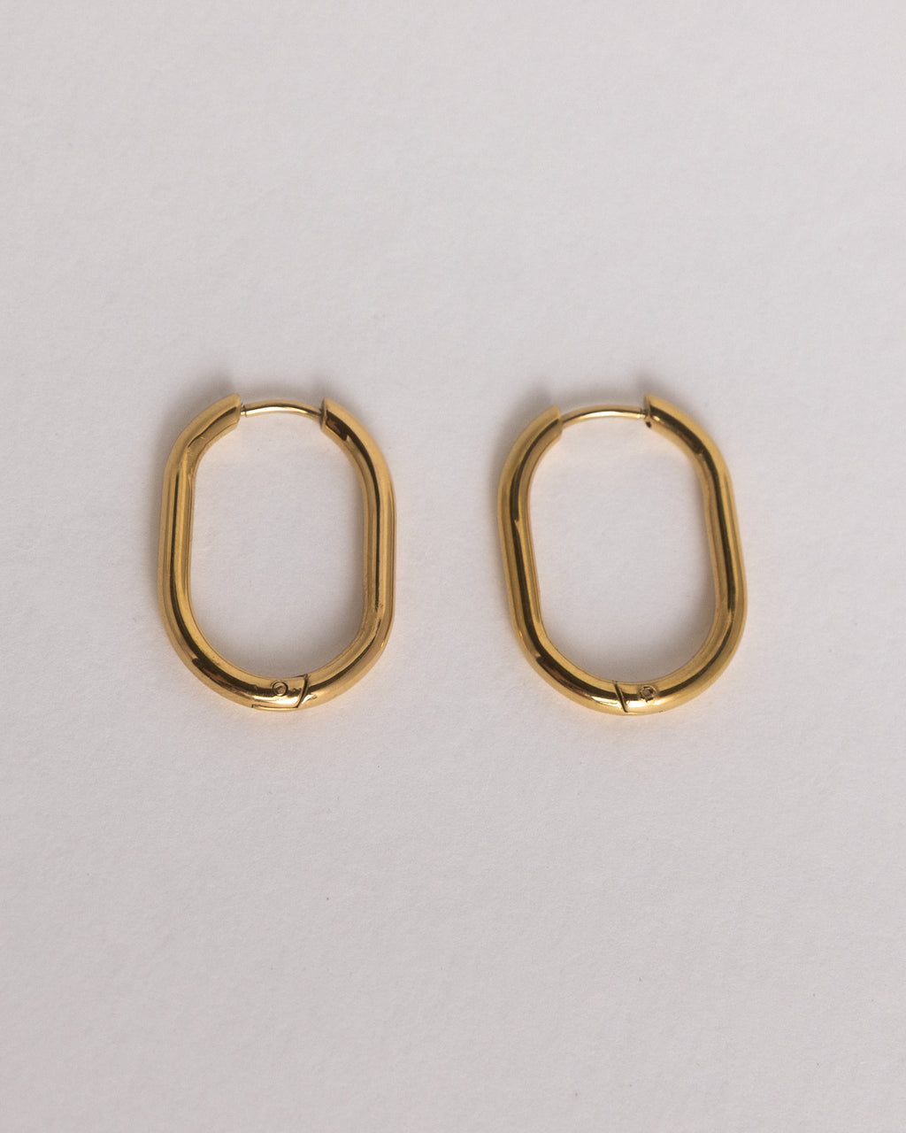 OVAL OHRRINGE
