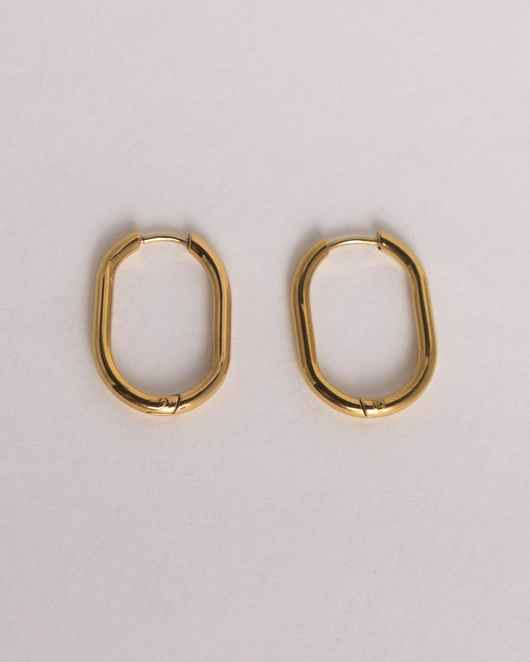 OVAL OHRRINGE