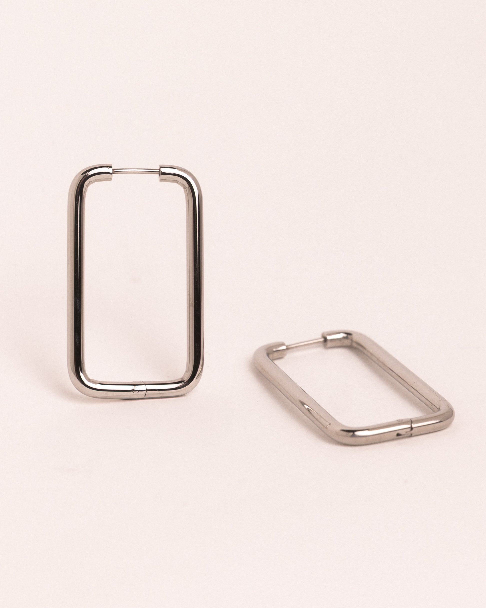 BOLD STATEMENT EARRINGS
