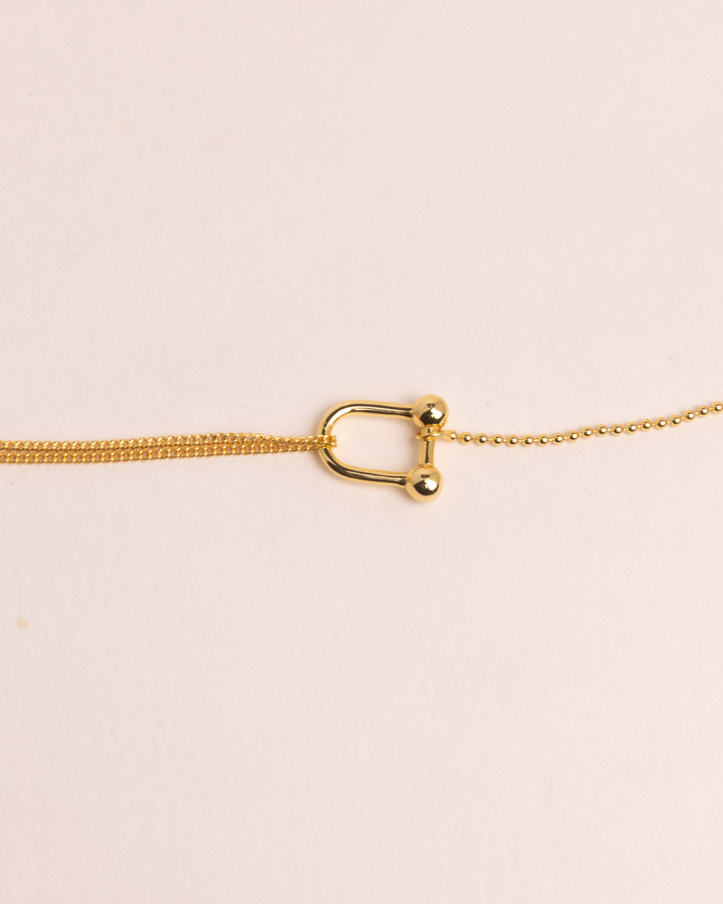 STIRRUP PENDANT NECKLACE
