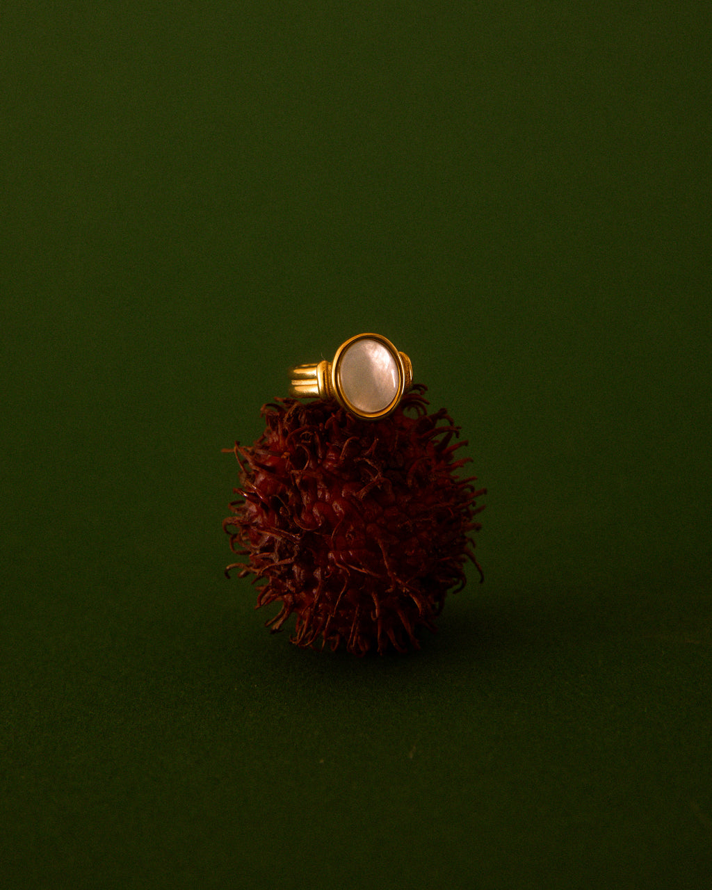 SIGNET KNOT RING
