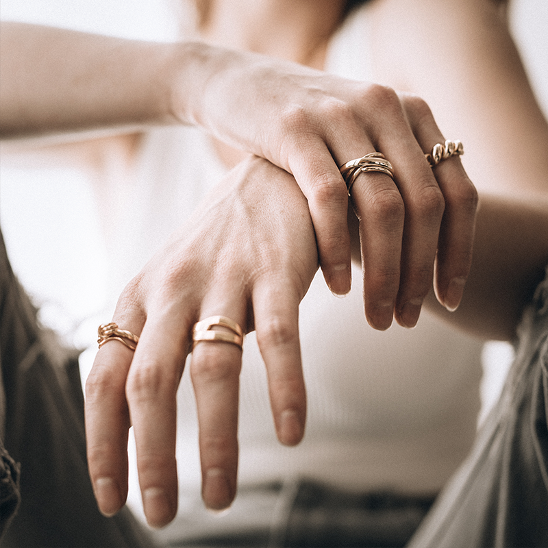 CROSS KNOT RING