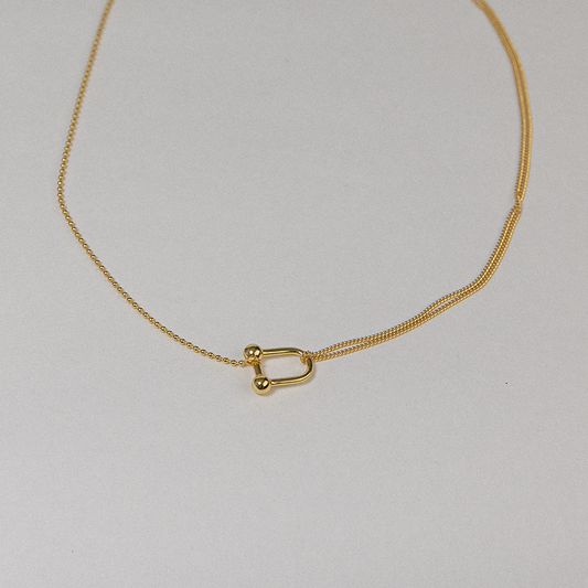 STIRRUP PENDANT NECKLACE