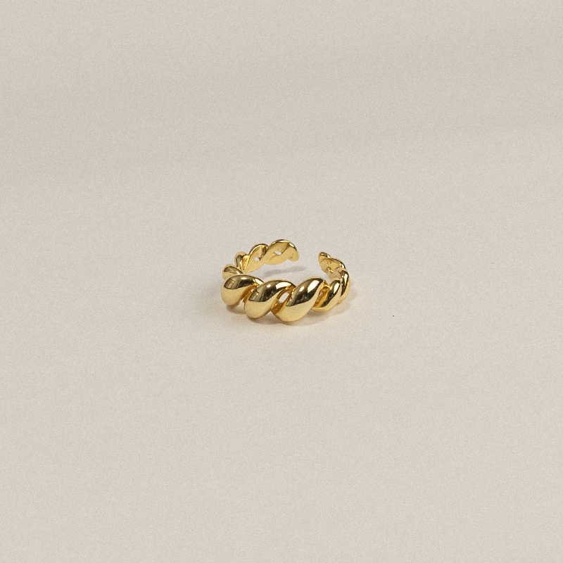 HELÍKISPIRA RING