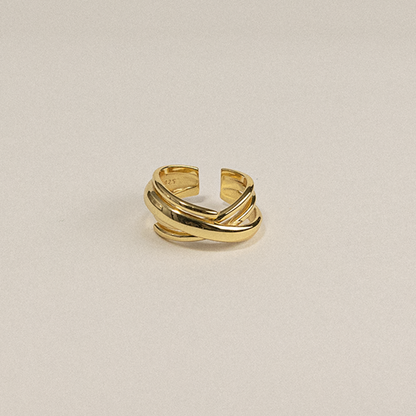 CROSS KNOT RING